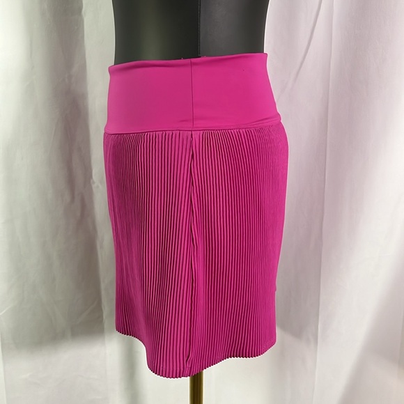 All In Motion Pink Micro Pleated Active Skort - Picture 4 of 16